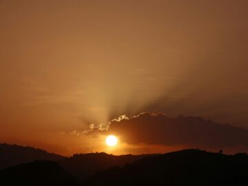Sunny weather , evening sunshine , evening sunset with moody Sunny evening