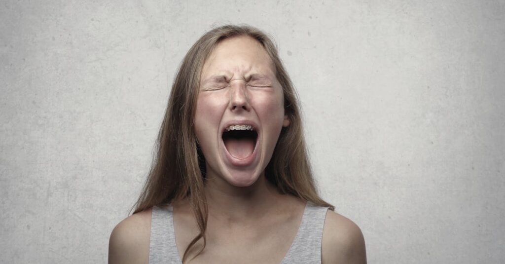 Comprendre la Folie Féminine : Signes, Causes et Stratégies de Gestion découvrez l'univers fascinant de la folie féminine, une exploration audacieuse des émotions et des luttes qui façonnent l'expérience des femmes à travers l'histoire. plongez dans des récits poignants et des analyses captivantes sur la santé mentale et la condition féminine.