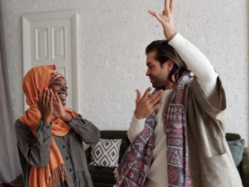 découvrez le rôle et l'importance du mari dans la vie moderne. explorez les différents aspects de cette relation, des responsabilités aux moments de partage, en mettant en lumière le soutien et l'amour entre partenaires.