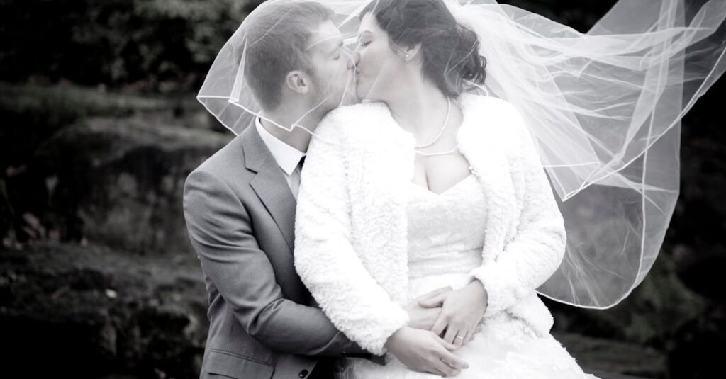 Relations conjugales : 9 conseils d’experts pour les renforcer découvrez les clés d'une relation conjugale épanouissante. apprenez à renforcer la communication, à gérer les conflits et à cultiver l'amour au quotidien. transformez votre mariage en une union harmonieuse et solide.