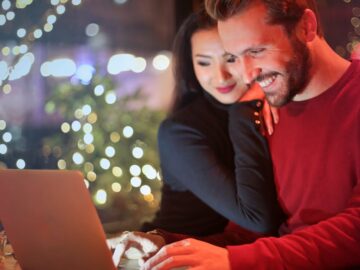 découvrez l'univers des rencontres en ligne avec notre plateforme conviviale. trouvez l'amour, faites de nouvelles connaissances et explorez des relations passionnantes, le tout depuis le confort de votre maison.