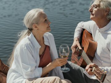 découvrez les meilleures plateformes de rencontre pour seniors, conçues pour faciliter les échanges et créer des liens authentiques. que vous soyez à la recherche de l'amour ou d'une amitié, trouvez votre partenaire idéal et partagez des moments inoubliables.