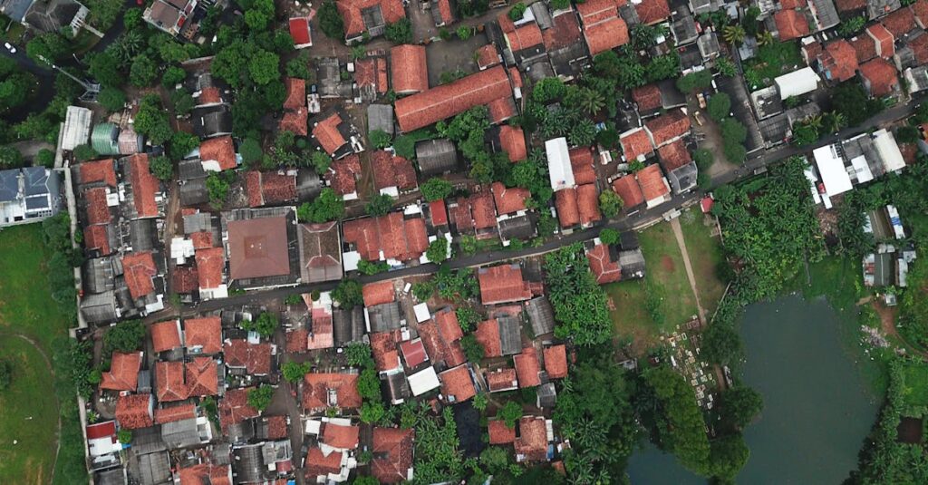 découvrez l'importance de la communauté dans notre société moderne. explorez comment les interactions, l'entraide et le partage d'expériences renforcent les liens sociaux et favorisent un sentiment d'appartenance.