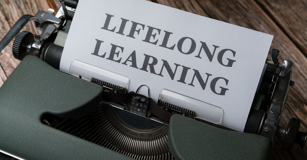 découvrez les avantages de l'éducation continue, une opportunité d'apprentissage tout au long de la vie qui vous permet d'acquérir de nouvelles compétences, de rester compétitif sur le marché du travail et d'enrichir votre parcours professionnel.