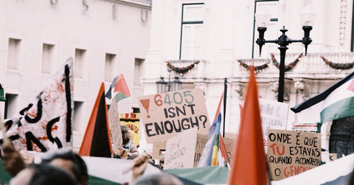 découvrez les manifestations culturelles qui enrichissent notre quotidien, allant des festivals artistiques aux expositions, en passant par les spectacles vivants et les événements communautaires. plongez dans l'univers des échanges culturels et vivez des expériences uniques au cœur de votre ville.