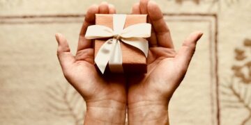 découvrez l'importance de la gratitude dans votre vie quotidienne. apprenez des techniques pour cultiver la reconnaissance et améliorer votre bien-être mental. transformez votre perspective et vivez plus sereinement grâce à la pratique de la gratitude.
