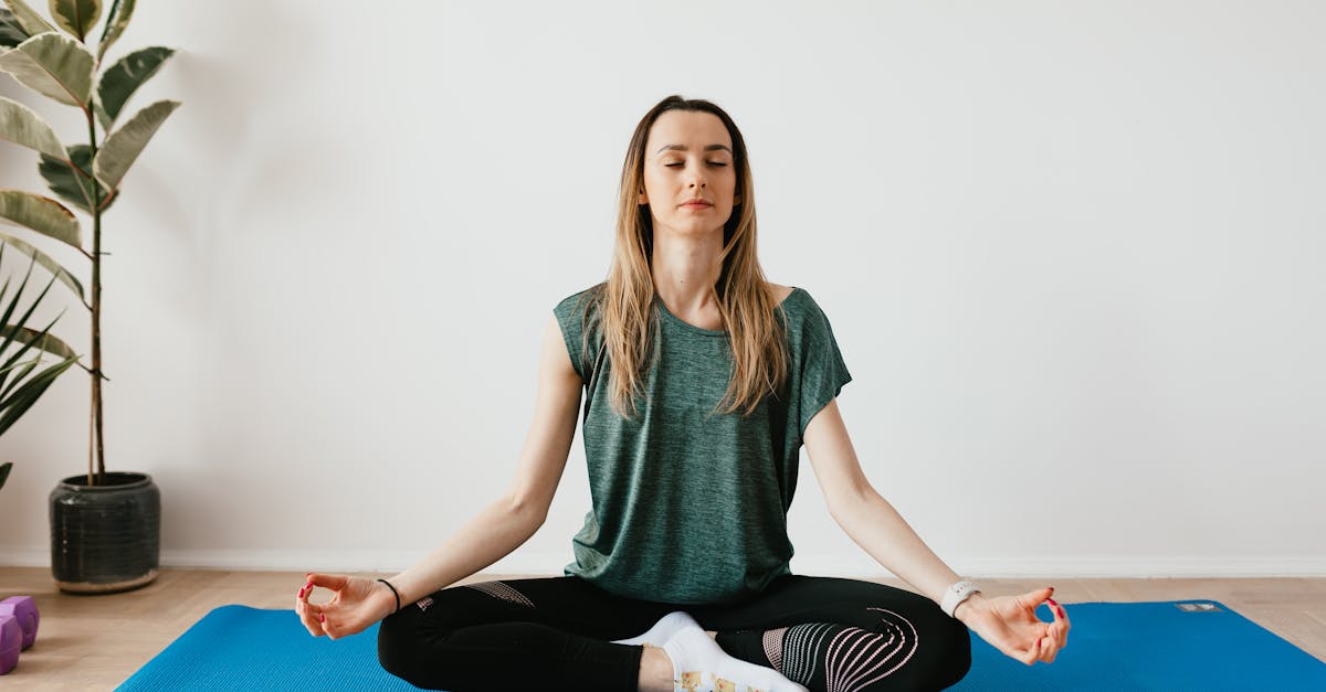 découvrez la mindfulness, une pratique qui vous aide à vivre l'instant présent avec sérénité et clarté. apprenez à réduire le stress, améliorer votre bien-être mental et cultiver une meilleure connexion avec vous-même grâce à des techniques simples et accessibles.