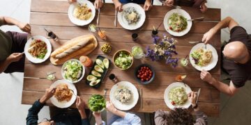 découvrez le concept de partage et son importance dans notre société moderne. apprenez comment le partage favorise la collaboration, renforce les liens communautaires et crée des opportunités pour tous. que ce soit à travers des biens, des idées ou des expériences, le partage est essentiel pour construire un monde harmonieux et solidaire.