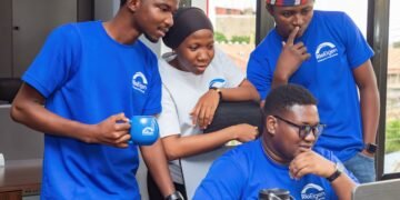 découvrez l'essence du team spirit, une véritable force qui unit les membres d'une équipe, favorise la collaboration et stimule la réussite collective. apprenez comment cultiver une atmosphère de soutien et d'engagement pour atteindre des objectifs communs.