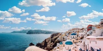 découvrez le monde avec notre guide de voyage ultime. que vous soyez à la recherche d'aventures palpitantes, de détente sur des plages paradisiaques ou de découvertes culturelles enrichissantes, notre plateforme vous aide à planifier le voyage de vos rêves. explorez des destinations fascinantes, des conseils pratiques et des astuces pour un séjour inoubliable.