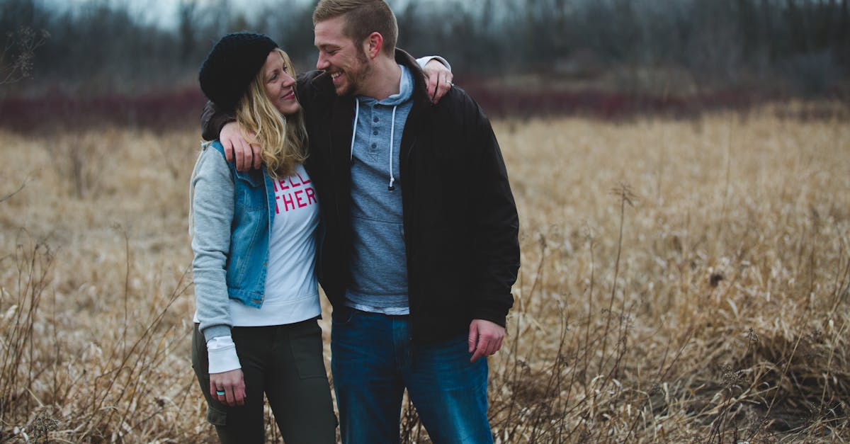 découvrez nos conseils et astuces pour réussir dans le monde du dating en ligne ou en personne, et trouvez la relation que vous cherchez avec confiance et authenticité.