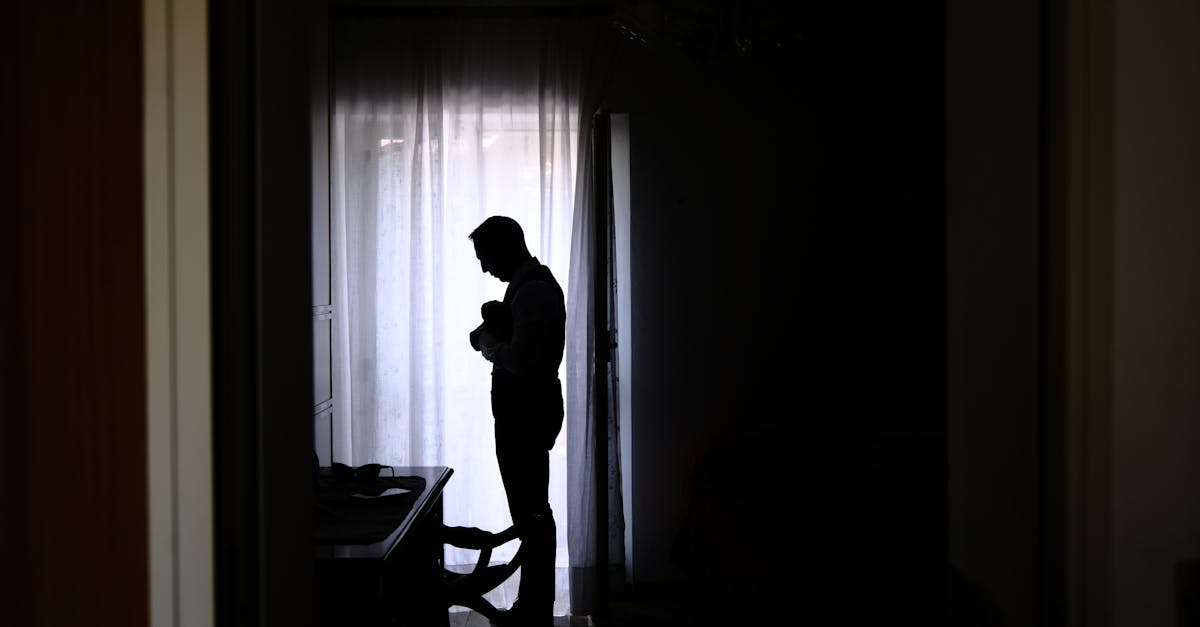 découvrez ce qu’est le silent treatment, ses effets sur les relations et comment y faire face. conseils pour reconnaître et gérer cette forme de communication passive agressive.