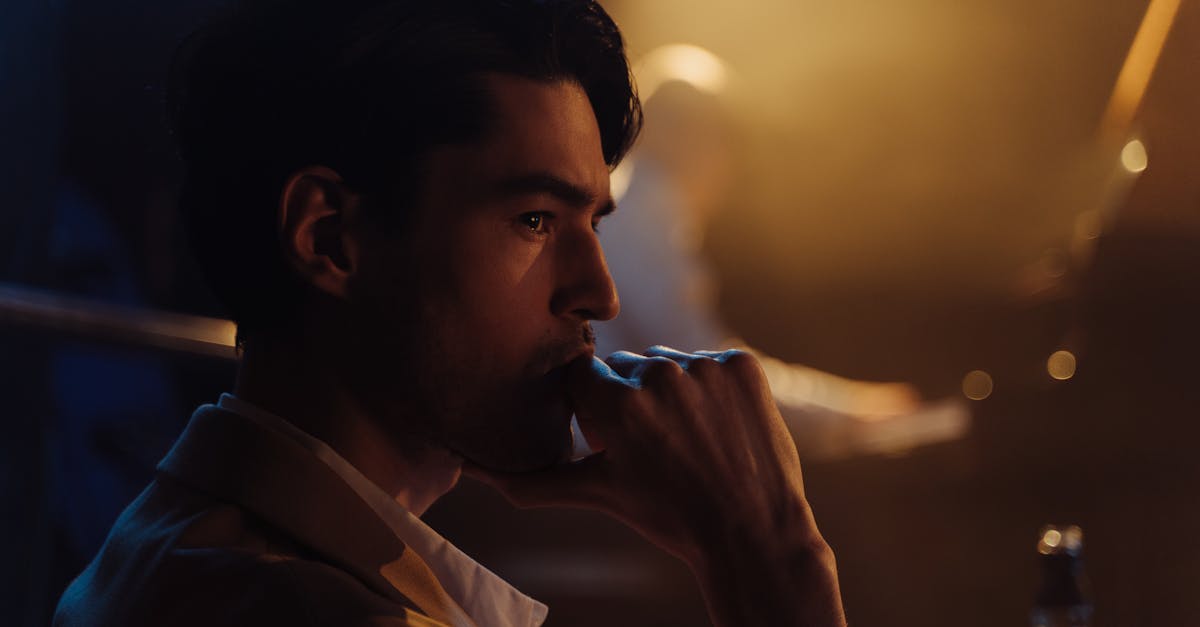 découvrez comment créer une description de profil de rencontre efficace qui attire l'attention, reflète votre personnalité et maximise vos chances de succès.