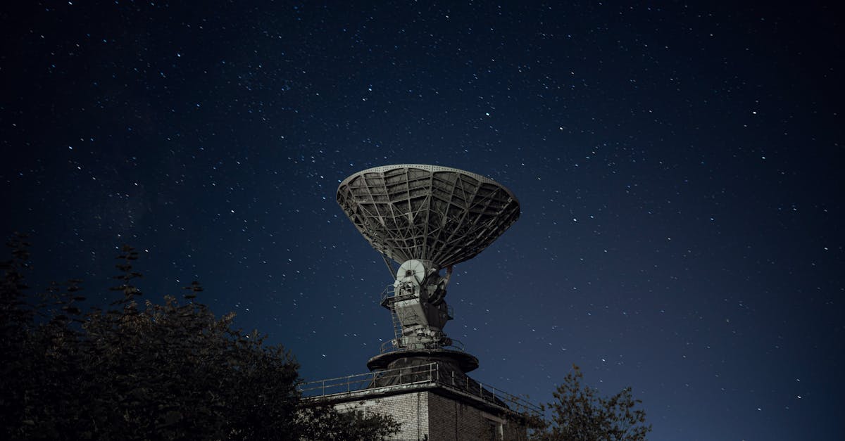 découvrez le pouvoir des signaux silencieux, ces indices discrets qui révèlent bien plus qu'ils ne semblent. apprenez à les décoder pour améliorer votre communication et vos relations.