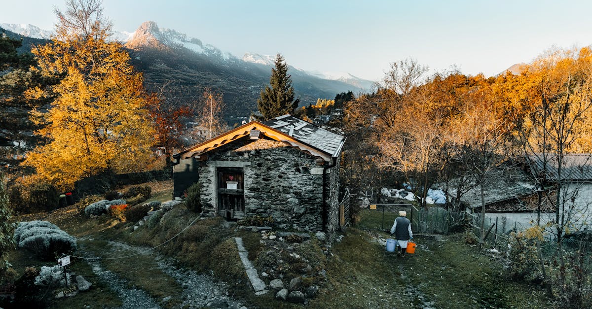 découvrez les traits caractéristiques d'un homme immature et comment reconnaître ce comportement dans les relations personnelles et professionnelles.