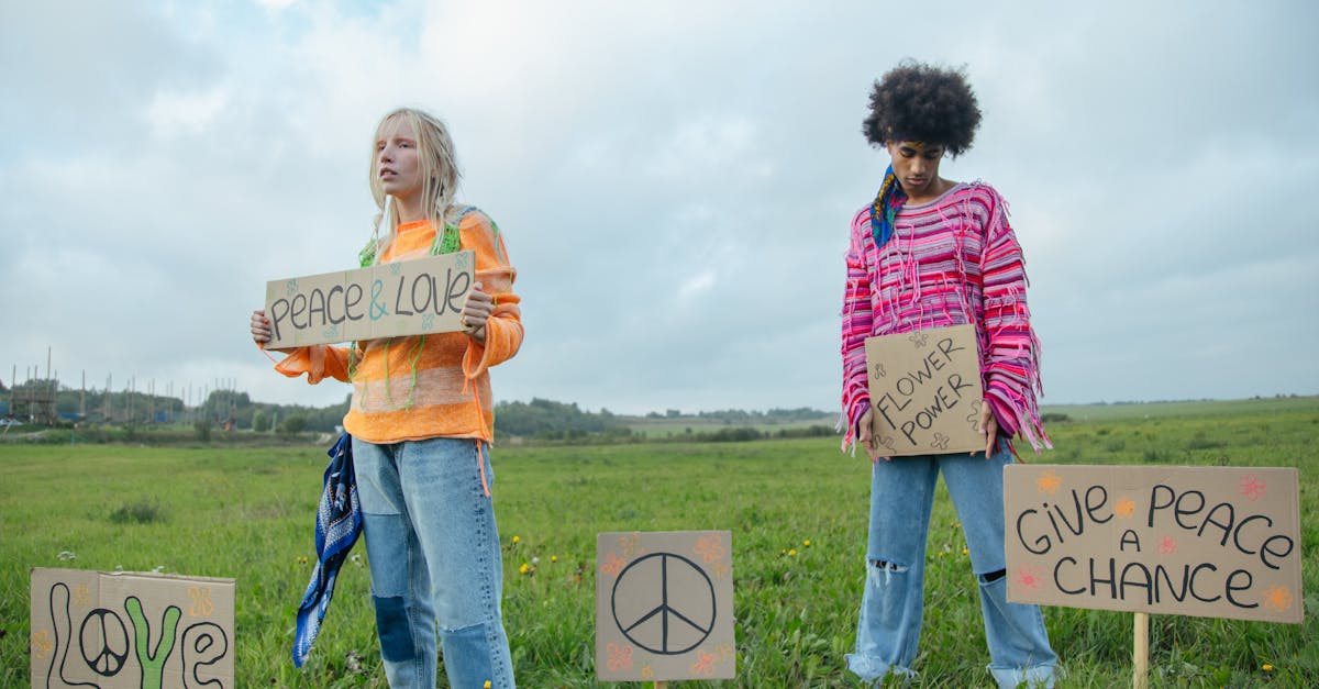 découvrez les signes d'amour qui révèlent les sentiments cachés et les émotions profondes dans vos relations.