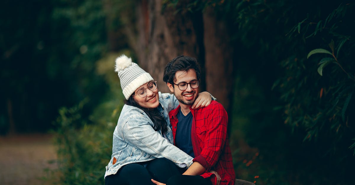 découvrez des conseils et astuces pour construire et entretenir des relations saines et épanouissantes, qu'elles soient amoureuses, amicales ou familiales.