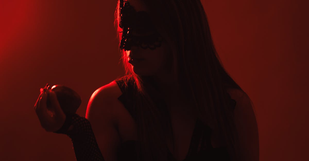 découvrez les clés de la séduction pour créer des connexions authentiques, booster votre confiance en vous et améliorer vos relations amoureuses.