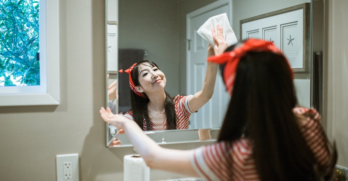 découvrez le mirroring : une technique de duplication d'écran simple et efficace pour partager facilement le contenu de vos appareils sur un autre écran.