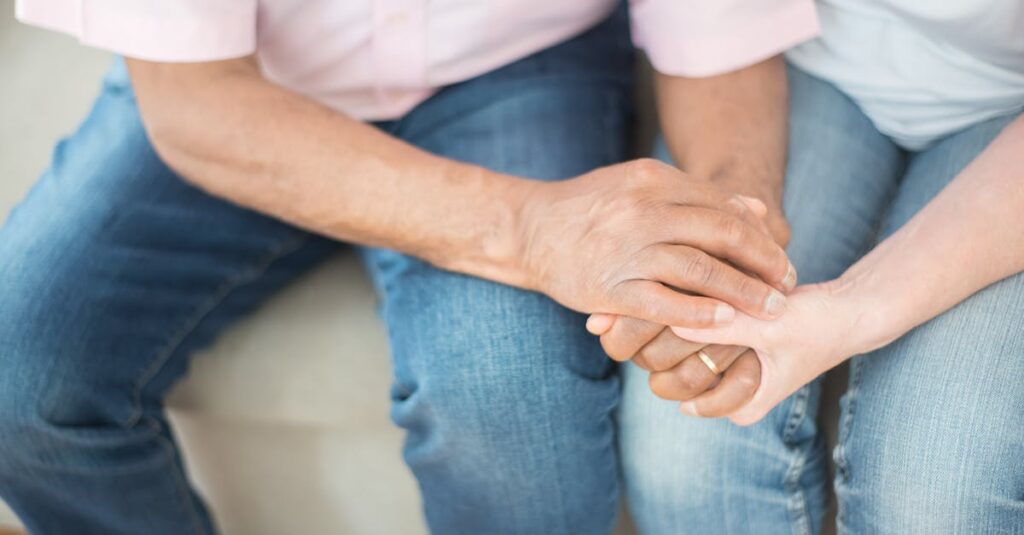 découvrez des stratégies efficaces pour surmonter la dépendance émotionnelle et retrouver votre autonomie affective grâce à nos conseils d'experts.