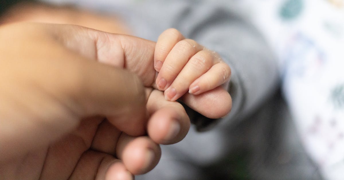 découvrez des conseils et stratégies efficaces pour surmonter la dépendance émotionnelle et retrouver votre indépendance affective.