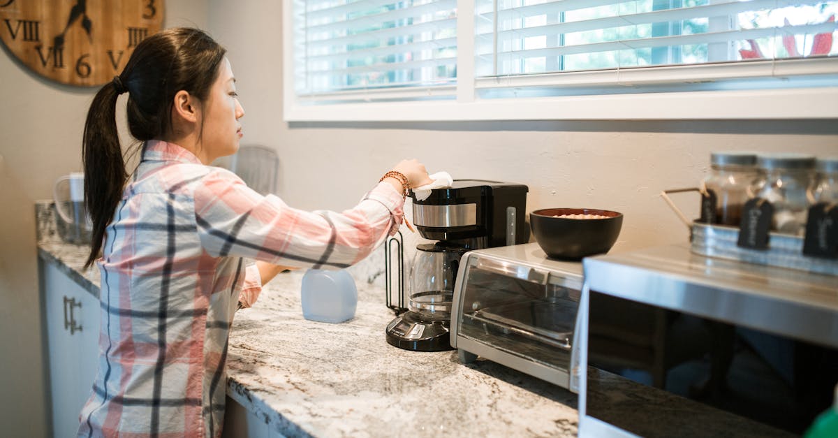 organisez efficacement vos tâches ménagères avec notre guide pratique de planification des corvées quotidiennes pour une maison propre et bien entretenue.