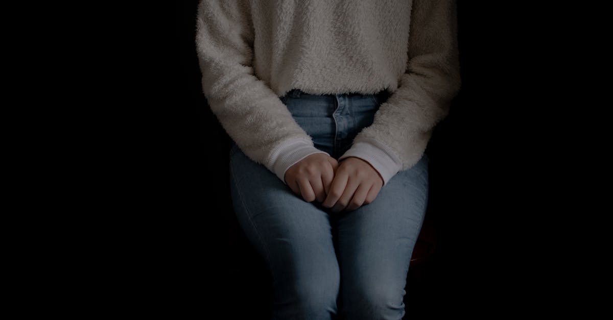 découvrez les causes, les conséquences et les solutions liées à l'infidélité dans les relations amoureuses. comprenez mieux ce phénomène complexe pour mieux y faire face.