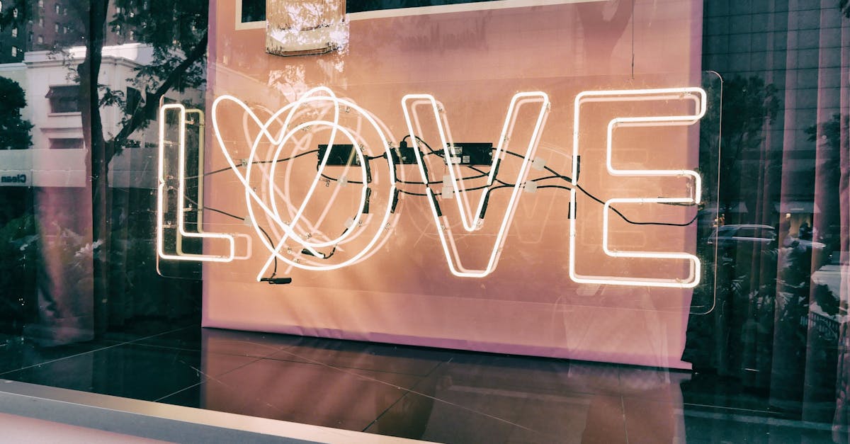 découvrez les signes d'amour et apprenez à reconnaître les expressions authentiques de l'affection dans vos relations.