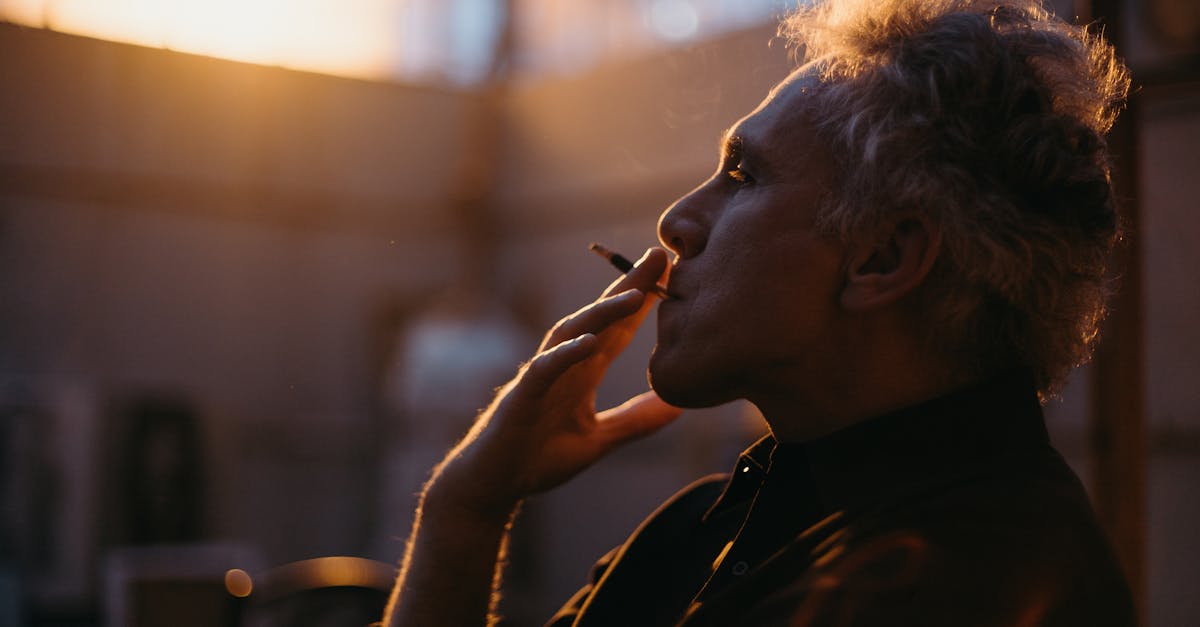 comprendre et surmonter la crise de la quarantaine : conseils, symptômes et solutions pour traverser sereinement cette étape de vie.