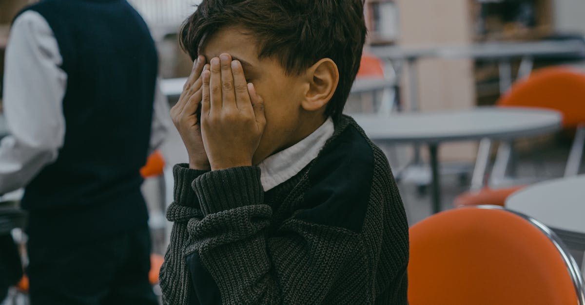 découvrez ce qu'est l'abus narcissique, comment le reconnaître et comment se protéger contre ses effets dévastateurs sur la santé mentale et émotionnelle.