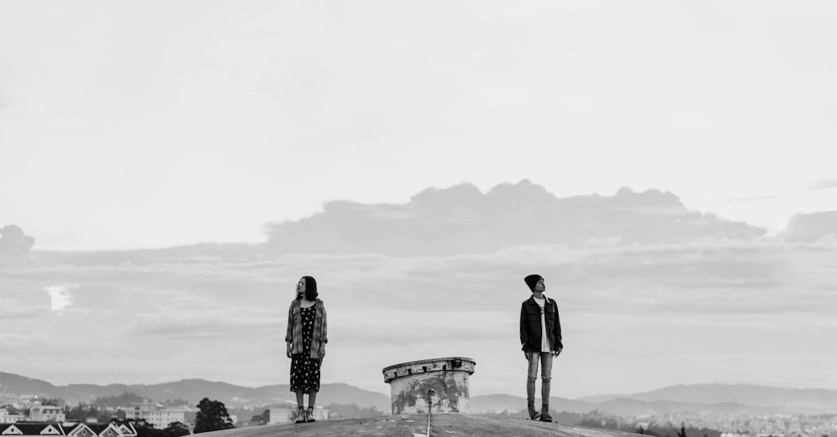 découvrez les clés de la réconciliation, un processus essentiel pour restaurer la paix, l'harmonie et la compréhension entre les individus ou les groupes.