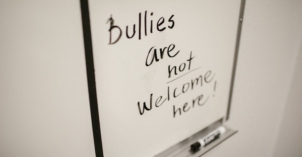 découvrez des messages de réconciliation sincères pour renouer les liens et retrouver l'harmonie avec vos proches.