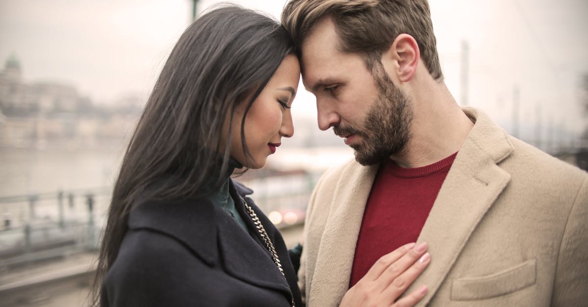 découvrez des conseils efficaces pour renouer avec votre ex et reconstruire une relation harmonieuse. apprenez à mieux communiquer et raviver la connexion.