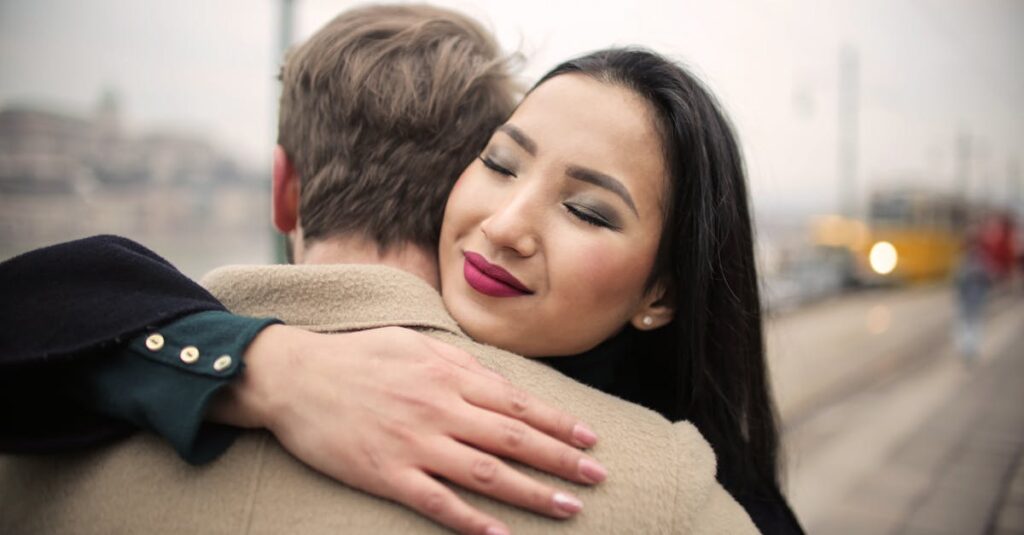 découvrez des conseils et stratégies efficaces pour renouer avec votre ex et reconstruire une relation harmonieuse.