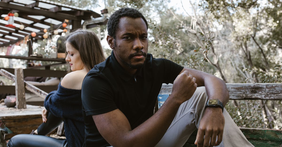 découvrez les clés d'une relation épanouissante et durable, des conseils pour renforcer la communication, la confiance et l'amour au sein du couple.