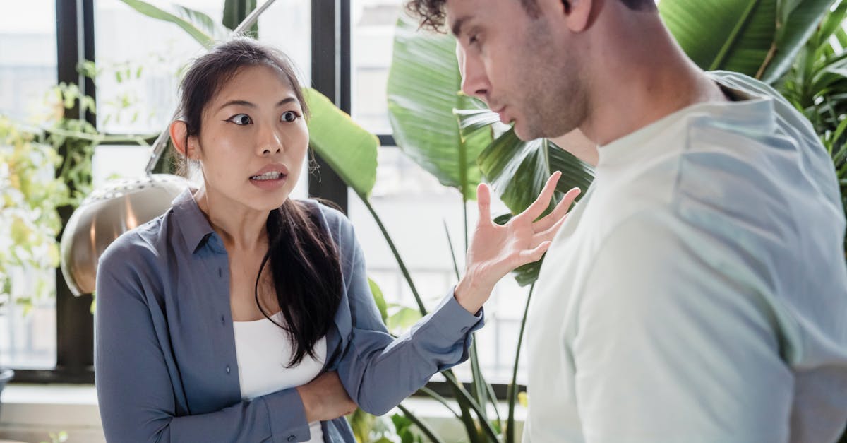 découvrez comment surmonter les défis relationnels courants et renforcer votre couple grâce à des conseils pratiques et bienveillants.