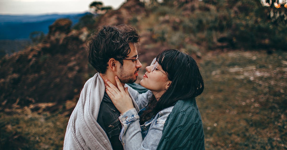 découvrez des conseils efficaces pour renouer avec votre ex et reconstruire une relation saine et authentique.